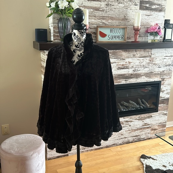 Velvet poncho - Picture 1 of 2